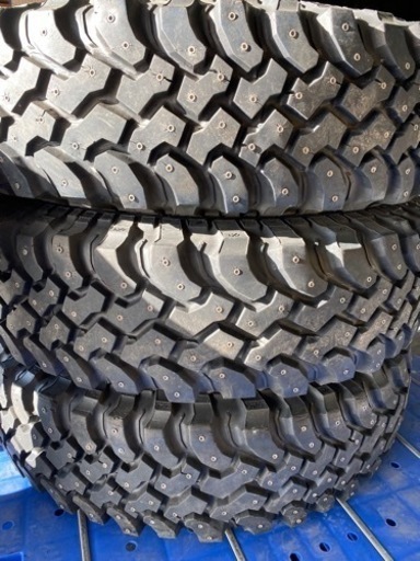 サイズ235/85R16 