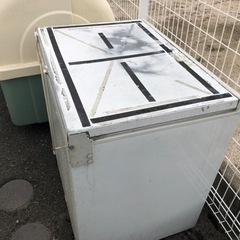 【取り下げ】サンデン　業務用冷凍ケース