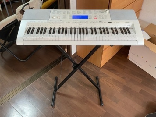 電子ピアノ CASIO LK-208 光ナビゲーション マイク スタンド付き