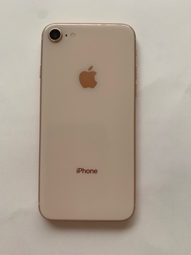 まだまだ現役　iphone8