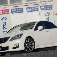 ハイブリッ　高級セダン❕❕カッコよく、燃費よく✨