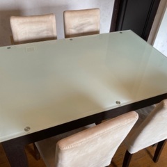 120〜180伸縮可能ダイニングテーブル&椅子4脚セットの画像