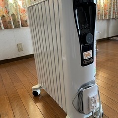 デロンギ　オイルヒーター　RHJ65L0915