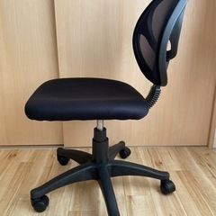 【お引取決定しました】デスクチェアの画像