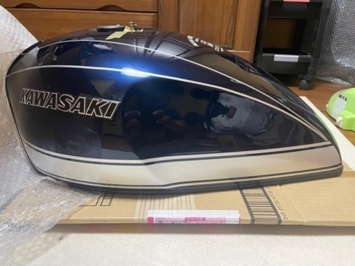 ゼファー1100 外装　