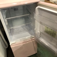 大人気SHARP限定カラーパステルピンクおしゃれインテリア冷蔵庫