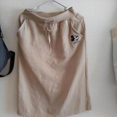 2点200円！ミッキーのグレーパーカーと裏起毛スカートの画像