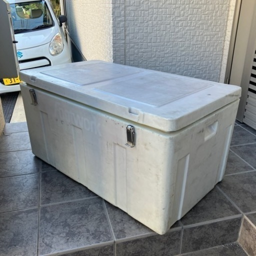 定価¥100000以上　DAILITE 業務用大型クーラーボックス　200L