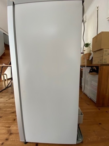 三菱冷凍庫　121Ｌ