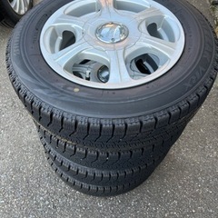 スタッドレスタイヤ155／70R13