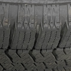 ☆☆☆　投稿期限　10/21（土）18:59まで　☆☆☆　「215/60R16」ブリヂストン　スタッドレスタイヤ＆ホイール　４本セットの画像