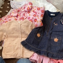 《交渉中です》女の子用。新生児からロンパース、80.90位までの洋服まとめての画像