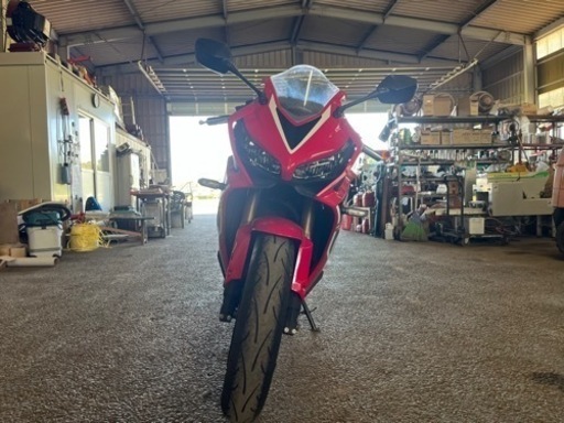 ホンダ　CBR650R 2019年車　車検2024年7月