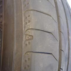 ヨコハマブルーアースRV-03　215/45R18　1本バリ山の画像