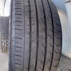 ヨコハマブルーアースRV-03　215/45R18　1本バリ山の画像