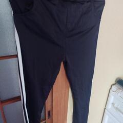 1回だけ着用。ラインパンツの画像