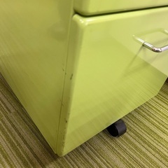 3段デスクワゴン グリーン（1）の画像