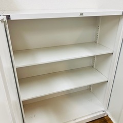 【無料】鍵付きキャビネットの画像