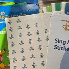 DWE ディズニーワールドオブイングリッシュ　シングアロング　本とCD、ポスターなどの画像