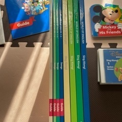 DWE ディズニーワールドオブイングリッシュ　シングアロング　本とCD、ポスターなどの画像