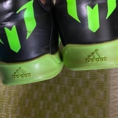 adidas 14㎝の画像