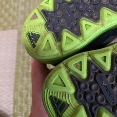 adidas 14㎝の画像
