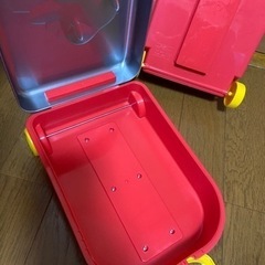 ピカチュウ　キャリーカート　キャリーケース　ポケモン　おもちゃ　玩具　1つ300円 の画像