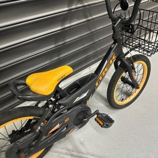 16インチ　トレック　子ども自転車
