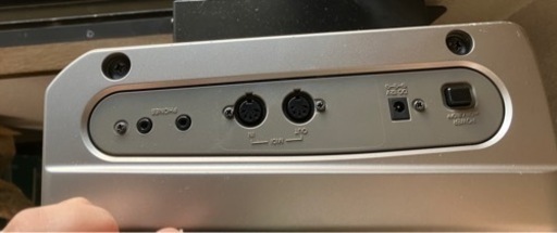 商談中電子ピアノ　CASIO Privia
