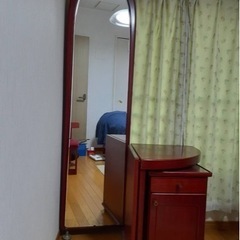 タイムリミットわずか‼️ドレッサー　椅子付き 購入当時価格10万前後の画像