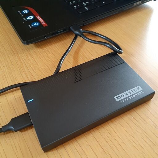 【取引中です】外付けハードディスク　1TB　（ケース新品）　㉘