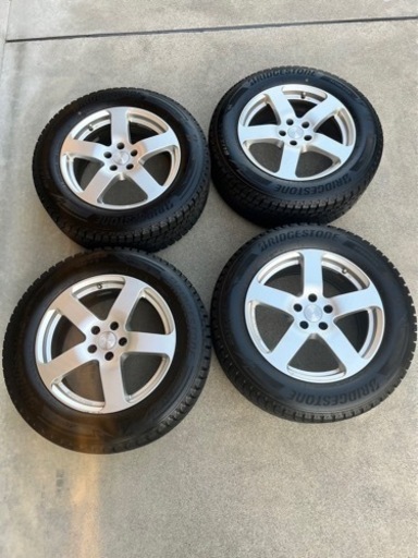 値下げ交渉可　フォード　エクスプローラー　スタッドレス　タイヤホイールセット　245/60r18