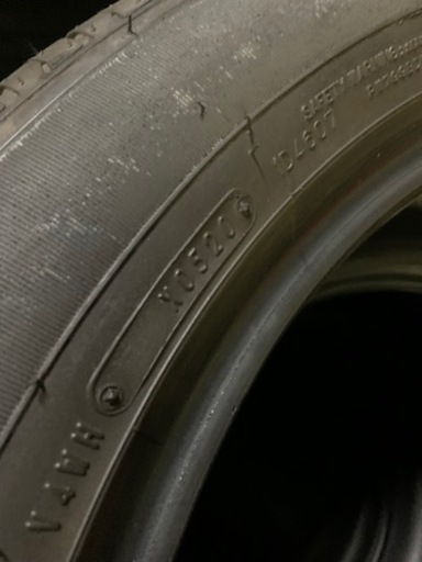 275/50R21 ダンロップ新車添付？8部山