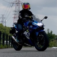 バイクの後ろに乗りたい人募集