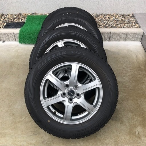ブリザック　2020年製　プリウス　195/65R15 pcd100