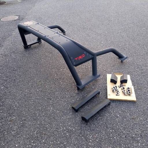 ～SOLD!～【中古品】 TRD ハイラックス GUN125 ロールバー スポーツバー