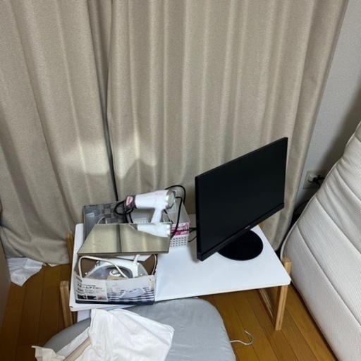 テーブル