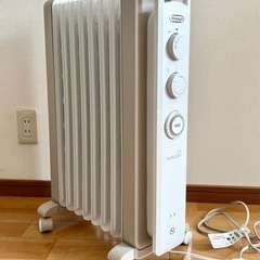 【引渡し済】デロンギ　オイルヒーター　暖房家電