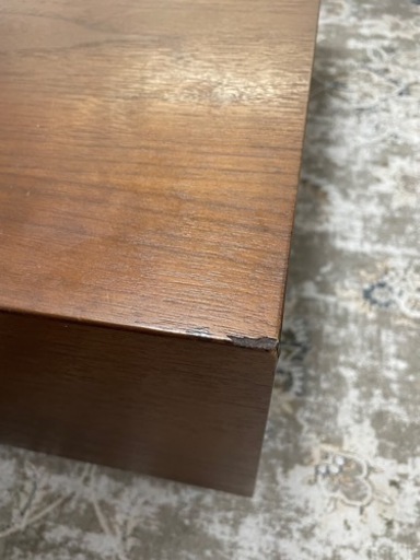 おしゃれな収納付きローテーブル