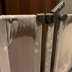 日本育児　ベビーゲートの画像