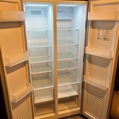 【かなり値下げ！美品✨超大容量430L】観音開き冷蔵庫＆冷凍庫の画像