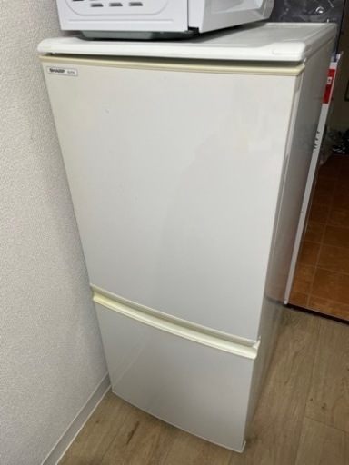 冷蔵庫　SHARP