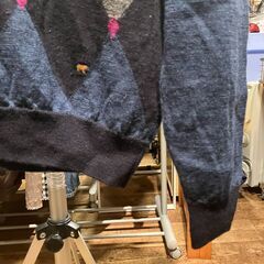【メンズ衣料】Golden Bear ニットセーター（Ｍ）フロント・アーガイルチェックの画像