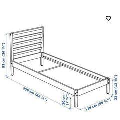 IKEA　セミダブル　ベッドフレームの画像