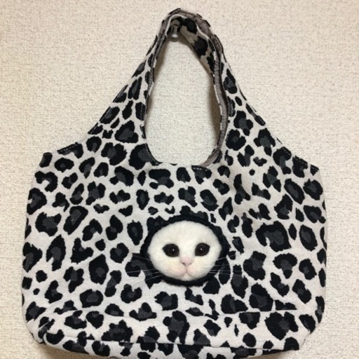未使用　バンドメイド　一点物 羊毛フェルト　白猫ちゃん　トートバック