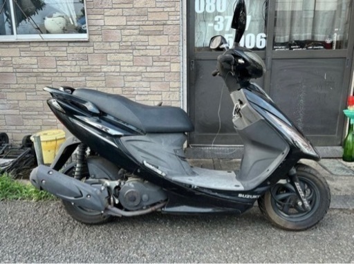 SUZUKI スズキ　GSR125
