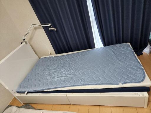 シングルベッド☆収納付き