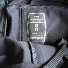 【試着1回のみ】ランニング ON オン Active Pants アクティブパンツ　軽量の画像