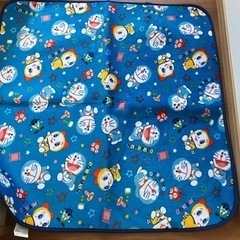 ドラえもん冬用敷きマット