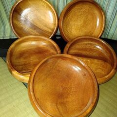 値下げしました❗️漆器類    (約14㌢程の木彫りの器です)